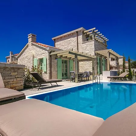 Villa Vila Zeus *