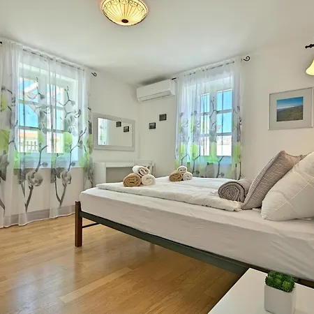 Vila Zeus Vila